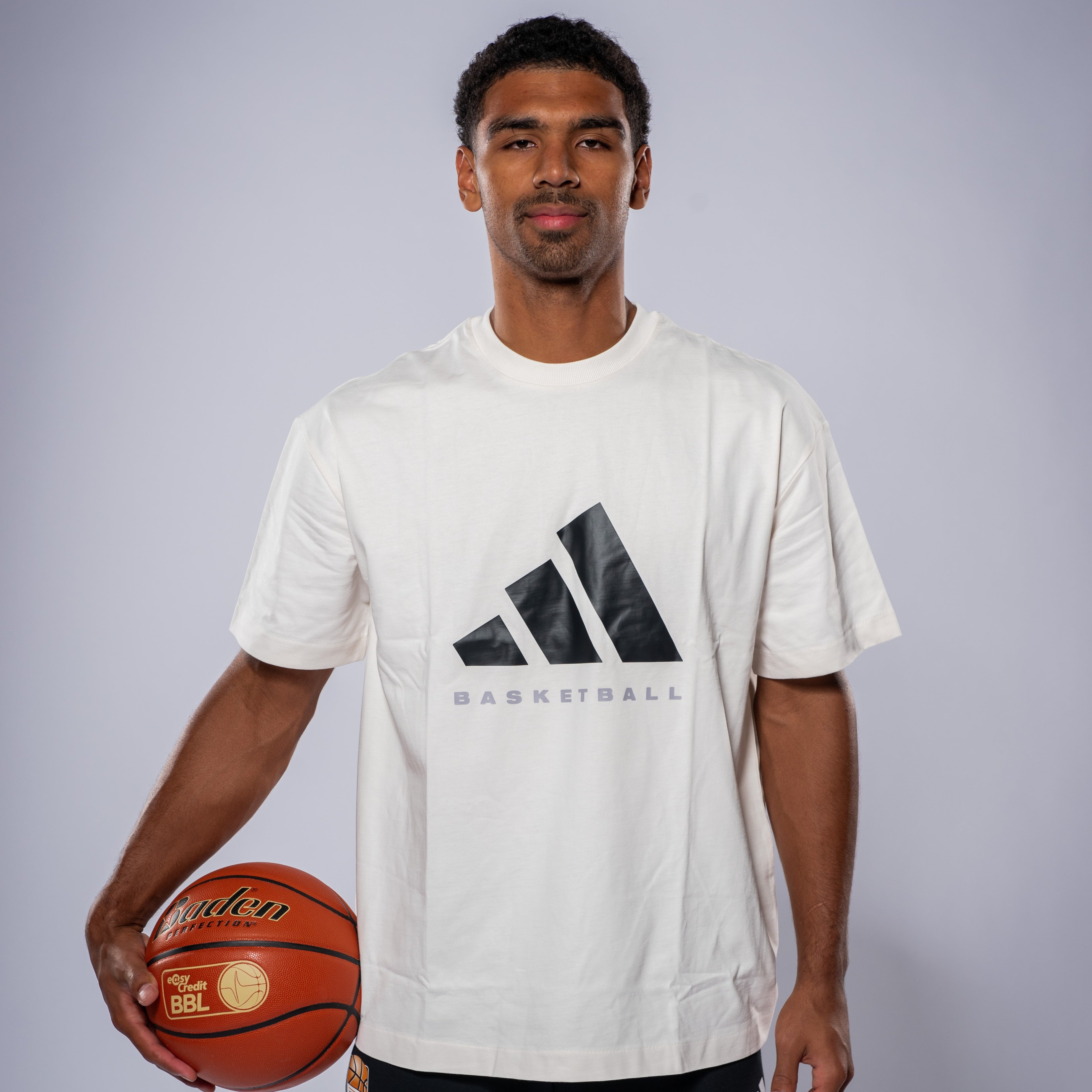 adidas T-Shirt "Basketball"