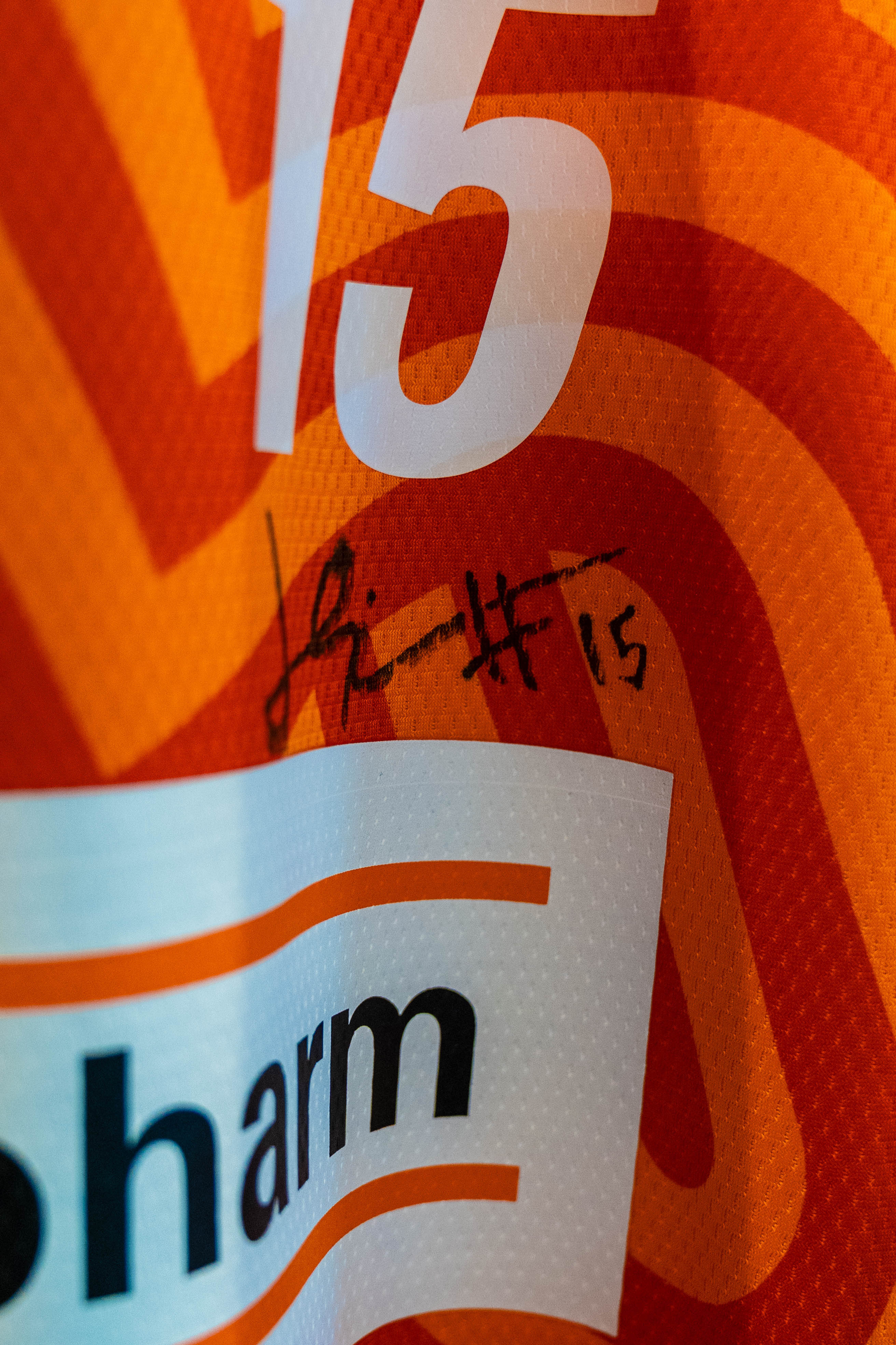 Signiertes Spielertrikot #15 Simon